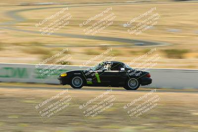 media/May-31-2025-CalClub SCCA (Sat) [[2c1a04e1ee]]/Qualifying/Group 5/Turn 4/